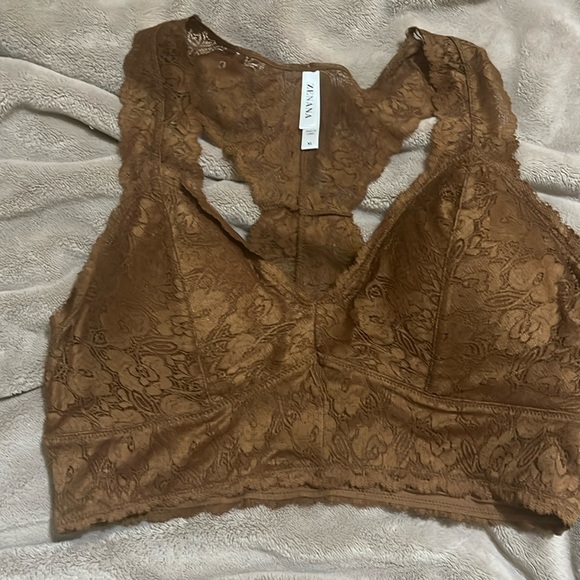 Zenana Outfitters Other - Zenana Bralette size XL